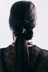 NO.433 [BLACK] HAIR SCRUNCH LACE SILVER RIBBON CLIP