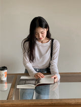 オールデイベーシックロングスリーブTシャツ