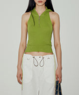 レースアップホルターフードニットノースリーブ / LACE-UP HALTER HOODED KNIT SLEEVELESS (GREEN)