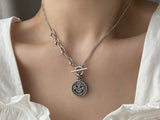 シンプルスマイルユニークコイントグルバーチェーンネックレス / si Simple Smile Unique Coin Toggle Bar Chain Necklace