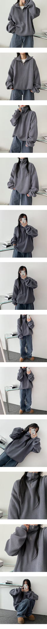Rishi Boxy Ribbed Zip-Up Sweatshirt