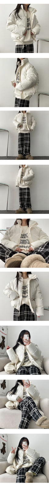 Nof lettering knitwear