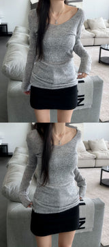 vネックtシャツ