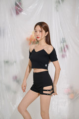 VチェーンショートスリーブクロップTシャツ / TOP(9290) V Chain Short Sleeve Crop Tee