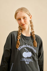 チェリーアーチロゴウーブンピストトップ／CHERRY ARCH LOGO WOVEN PISTE TOP [GRAY CHARCOAL]