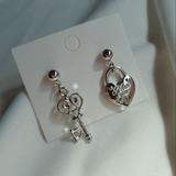 シルバーハートキーピアス