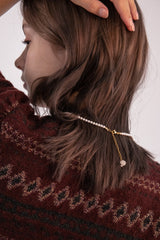 ロゴバーアンドユニークラインチェーンパールネックレス/Logo bar and unique line chain pearl necklace