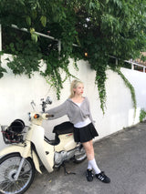 パンチングフードセミジップアップバルーンクロップニットウェア