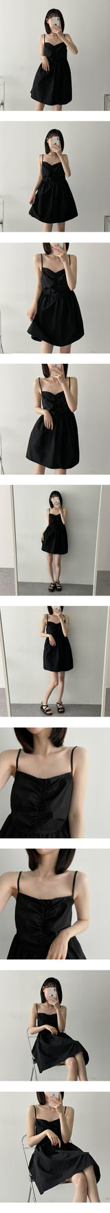 プリーツストリングナイロンスリーブレスミニドレス / Pleated String Nylon Sleeveless Mini Dress
