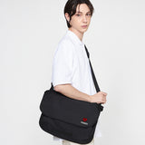 ハートボードスマイルエンブロイダリークロスメッセンジャーバッグ / Heart Board Smile Embroidery Cross Messenger Bag