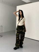 ポッケルヒップカモミリタリーバンディングワイドカーゴパンツ/ Pockel Hip Camo Military Banding Wide Cargo Pants