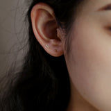 14Kゴールドキュービックバーミニピアス/14K gold cubic bar mini earring (14k gold clutch)