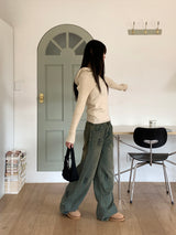 Pale hip lettering washed wide denim pants