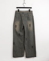 Pale hip lettering washed wide denim pants