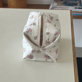 SPRING FLOWER ZIPPER POUCH