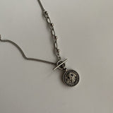 シンプルスマイルユニークコイントグルバーチェーンネックレス / si Simple Smile Unique Coin Toggle Bar Chain Necklace