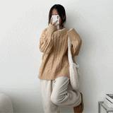 Cree Thick Twisted Round Knitwear