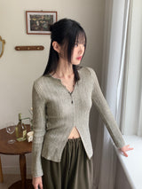 Nalky Bokashi V-neck slit long-sleeve knit