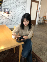 Freewheeling tassel round knit 