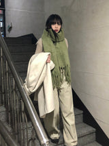バジルツータックコーデュロイパンツ