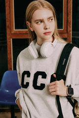 ブラックCCCワッペンスウェットシャツ・アッシュグレー［ユニセックス］/ CCC Black Patch Unisex Ash Grey Sweat Shirt