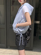 ストリングフードナイロンジップアップベスト/Lola String Hood Nylon Zip-up Vest