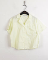 バオポケットVネックオープンカラークロップド半袖シャツ / Bao pocket V-neck open collar cropped short-sleeved shirt