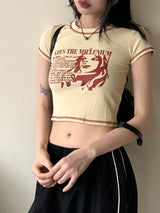 チャカレッドプリントクロップ半袖Tシャツ / Chaka Red Printed Cropped Short Sleeve T-Shirt