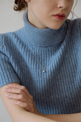 Silky Drop Necklace