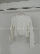 パッチナッピングショルダーパッドクロップTシャツ