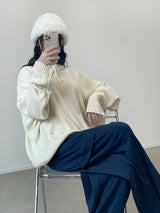 W Round Knit Cardigan