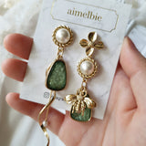 ザビーアンドザフレッシュグリーンガーデンピアス / The Bee and the Fresh Green Garden Piercing