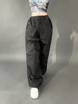 グロッシーピンタックパラシュートパンツ/[High quality] 868. Glossy pintuck para-suit pt (2color)