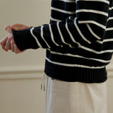 ローリングストライプニット/Rolling stripe knit