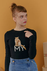 Pearls on cat T-shirt
