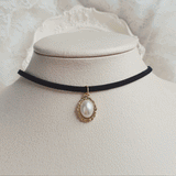 アンティーぃオーバルチョーカー / Antique Oval Choker Necklace - Pearl (Gold Color)