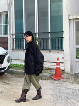 Eye-catching bomber jacket 