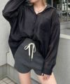 シャイニーシャツ