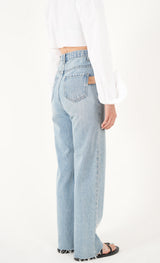 ストレートフィットバックポケットレザーパッチポイントブレットマークデストロイドデニムパンツ / STRAIGHT FIT BACK POCKET LEATHER PATCH POINT BULLET MARK DESTROYED DENIM PANTS [16624]