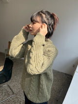 Mutual twist zip up knit 