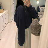 パステルVネッククロップドスウェットシャツ