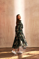 "PRE-ORDER 4/16~" VINTAGE FLOWER UNBALANCE FLARE SKIRT (Black) (6546128175222)