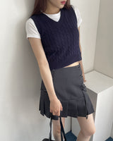 Lipa V-neck Twist Crop Knit Vest