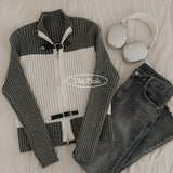Jiu Buckle Coloring V-neck Two-way Knit Zip-up