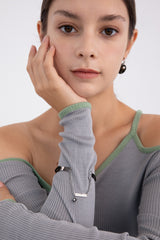 ニッティングウィズドロップチェーンバングルブレスレット/Knitting with drop chain bangle bracelet (Black)