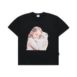 ベイビーフェイスキャットハグガール半袖Tシャツ BLACK