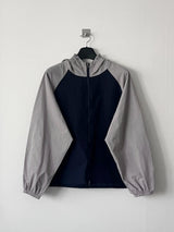 Stormy windbreaker