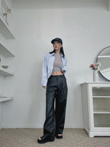 レザーストレートトラウザーズ / leather straight trousers