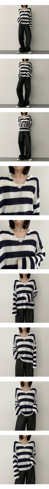 ヒティーブックルカラーストライプニットウェア / Hitty Bookle Collar Striped Knitwear