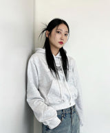 セミクロップスタックロゴフーディ